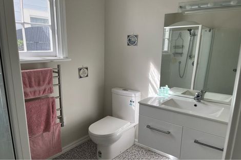 Photo of property in 21 Everton Terrace, Kelburn, Wellington, 6012