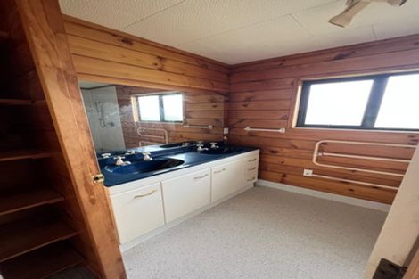 Photo of property in 193 Pine Valley Road, Dairy Flat, Silverdale, 0992