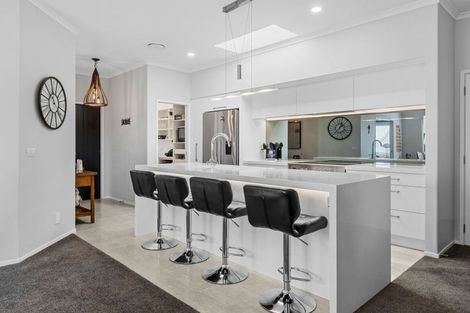 Photo of property in 19 Kotare Drive, Waiwhakaiho, New Plymouth, 4312