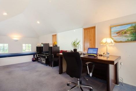 Photo of property in 34 King Richard Place, Browns Bay, Auckland, 0630