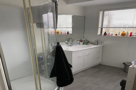 Photo of property in 25 Gilbass Avenue, Hamilton Lake, Hamilton, 3204