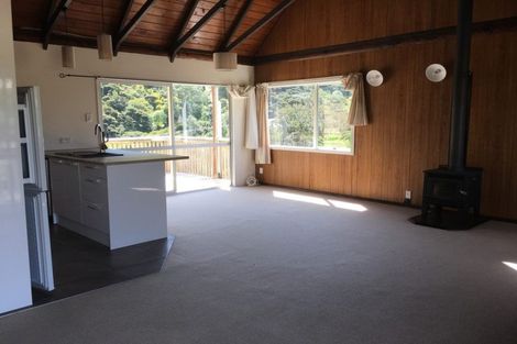 Photo of property in 37 Bay View Road, Whangarei Heads, Whangarei, 0174