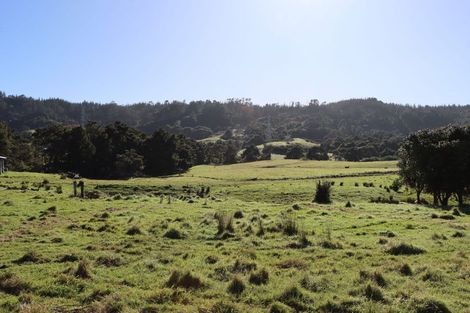 Photo of property in 121 Tapu Road, Huapai, Kumeu, 0810