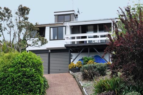 Photo of property in 19 Miraka Place, Birkenhead, Auckland, 0626