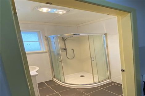 Photo of property in 1/32 Great South Road, Papakura, 2110