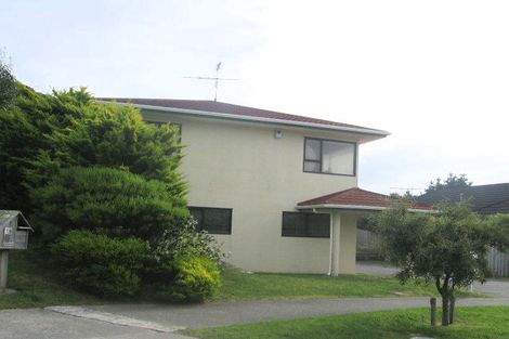 Photo of property in 18 Otamarau Grove, Maungaraki, Lower Hutt, 5010