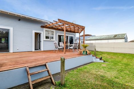 Photo of property in 401 Waihi Road, Normanby, Hawera, 4614
