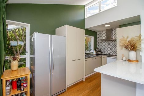 Photo of property in 1 Jacaranda Grove, Maungaraki, Lower Hutt, 5010