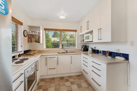 Photo of property in 126a Hillcrest Road, Raumati Beach, Paraparaumu, 5032
