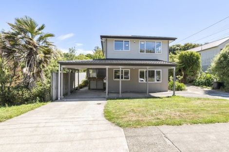 Photo of property in 1/19 Ranui Terrace, Tawa, Wellington, 5028