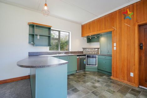 Photo of property in 6 Half Mile Road, Tuatapere, 9620