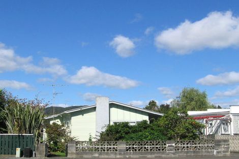 Photo of property in 4 Riverbank Street, Ebdentown, Upper Hutt, 5018