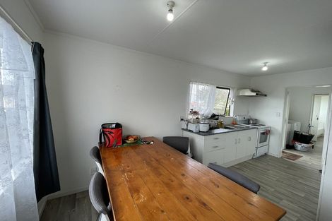 Photo of property in 19 Dungarvon Place, Clendon Park, Auckland, 2103