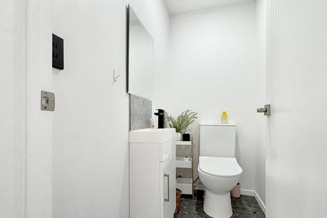 Photo of property in 2 Peterhouse Place, West Harbour, Auckland, 0618