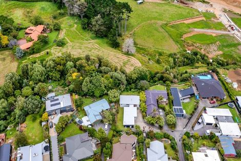 Photo of property in 72e Wairau Road, Oakura, 4314