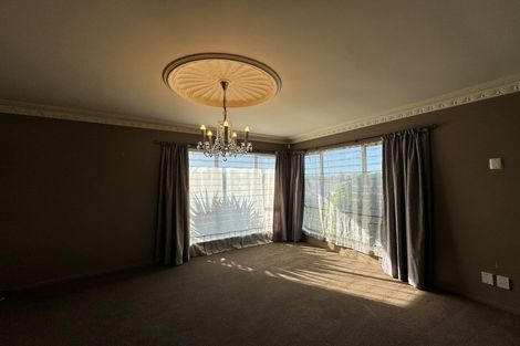 Photo of property in 23 Madill Road, St Andrews, Hamilton, 3200