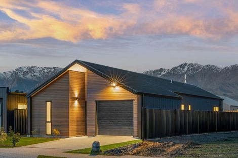 Photo of property in 51 Gillespie Street, Lake Hawea, 9382
