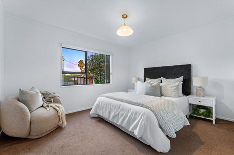 Photo of property in 3/5a Tobruk Crescent, Milford, Auckland, 0620