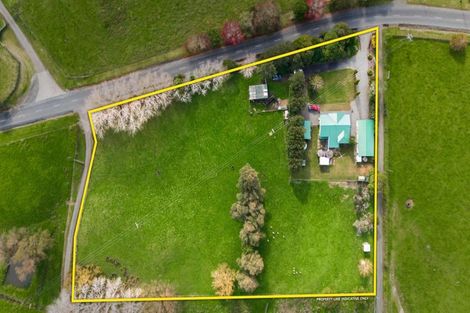 Photo of property in 124 Kanohi Road, Kaukapakapa, 0873