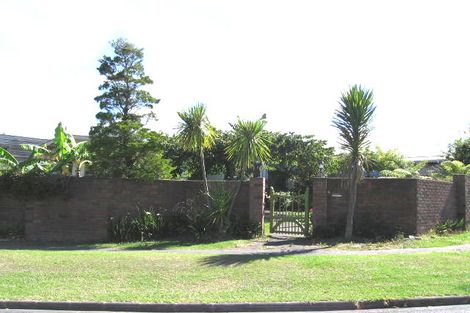 Photo of property in 17 Rock Isle Road, Torbay, Auckland, 0630