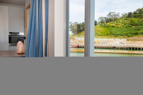 Photo of property in 4 Reads Quay, Gisborne, 4010