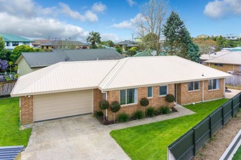 Photo of property in 28 Antrim Place, Nawton, Hamilton, 3200