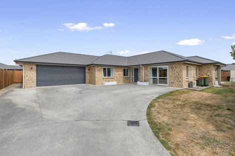 Photo of property in 18 Piwakawaka Court, Rototuna North, Hamilton, 3210