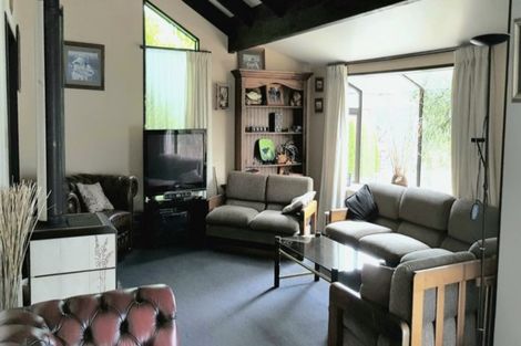 Photo of property in 76 Kinloch Road, Kinloch, Taupo, 3377