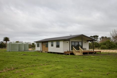 Photo of property in 20 Journeys End, Tapora, 0977