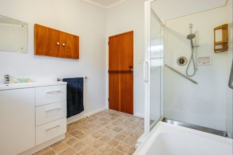 Photo of property in 129 Gloucester Street, Taradale, Napier, 4112
