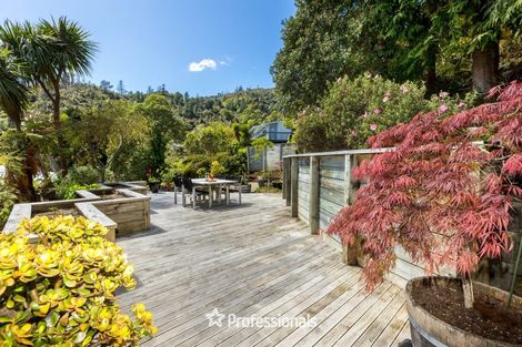 Photo of property in 96 Kamahi Street, Stokes Valley, Lower Hutt, 5019