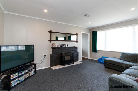 Photo of property in 3 Oriana Place, Highbury, Palmerston North, 4412