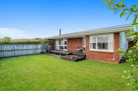 Photo of property in 1/35 Orams Road, Hillpark, Auckland, 2102