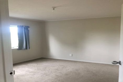 Photo of property in 7a Ngatira Place, Clendon Park, Auckland, 2103