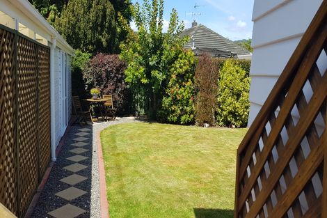 Photo of property in 10 Kukupa Grove, Heretaunga, Upper Hutt, 5018