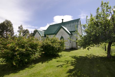Photo of property in Ex St Johns Church, 1605 Teviot Road, Millers Flat, Roxburgh, 9572