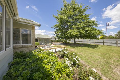 Photo of property in 6 Applemoors Way, Riverhead, 0820