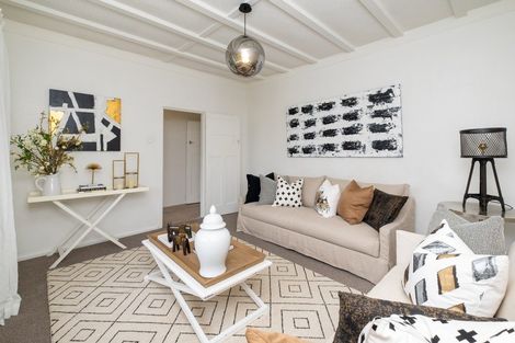 Photo of property in 305 Riverslea Road North, Parkvale, Hastings, 4122