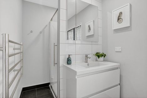 Photo of property in 17 Mellsop Avenue, Waiuku, 2123