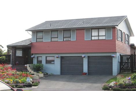 Photo of property in 18 Camberwell Place Avonhead Christchurch City