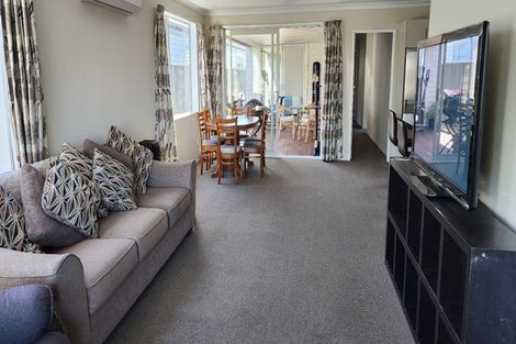 Photo of property in 34 Solander Road, Pegasus, 7612