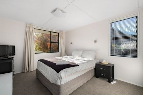 Photo of property in 13 Oregon Drive, Kelvin Heights, Queenstown, 9300