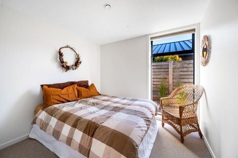 Photo of property in 17 Doug Ledgerwood Drive, Wanaka, 9305