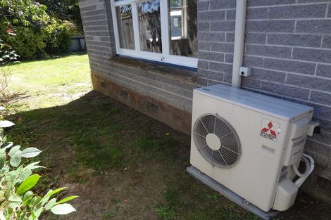 Photo of property in 52 Lipscombe Crescent, Havelock North, 4130