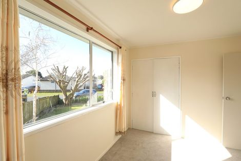 Photo of property in 8 Lisa Rise, Half Moon Bay, Auckland, 2012