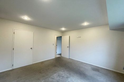 Photo of property in 21 Rebecca Rise, Weymouth, Auckland, 2103