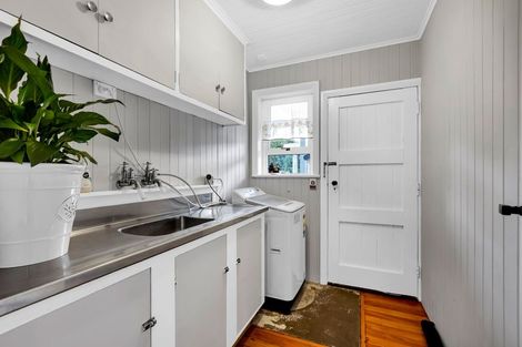 Photo of property in 139 Tukapa Street, Westown, New Plymouth, 4310