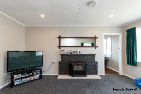 Photo of property in 3 Oriana Place, Highbury, Palmerston North, 4412