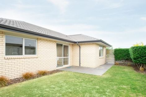 Photo of property in 21 Faringdon Boulevard, Rolleston, 7615