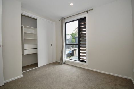 Photo of property in 41e Camelot Place, Glenfield, Auckland, 0629